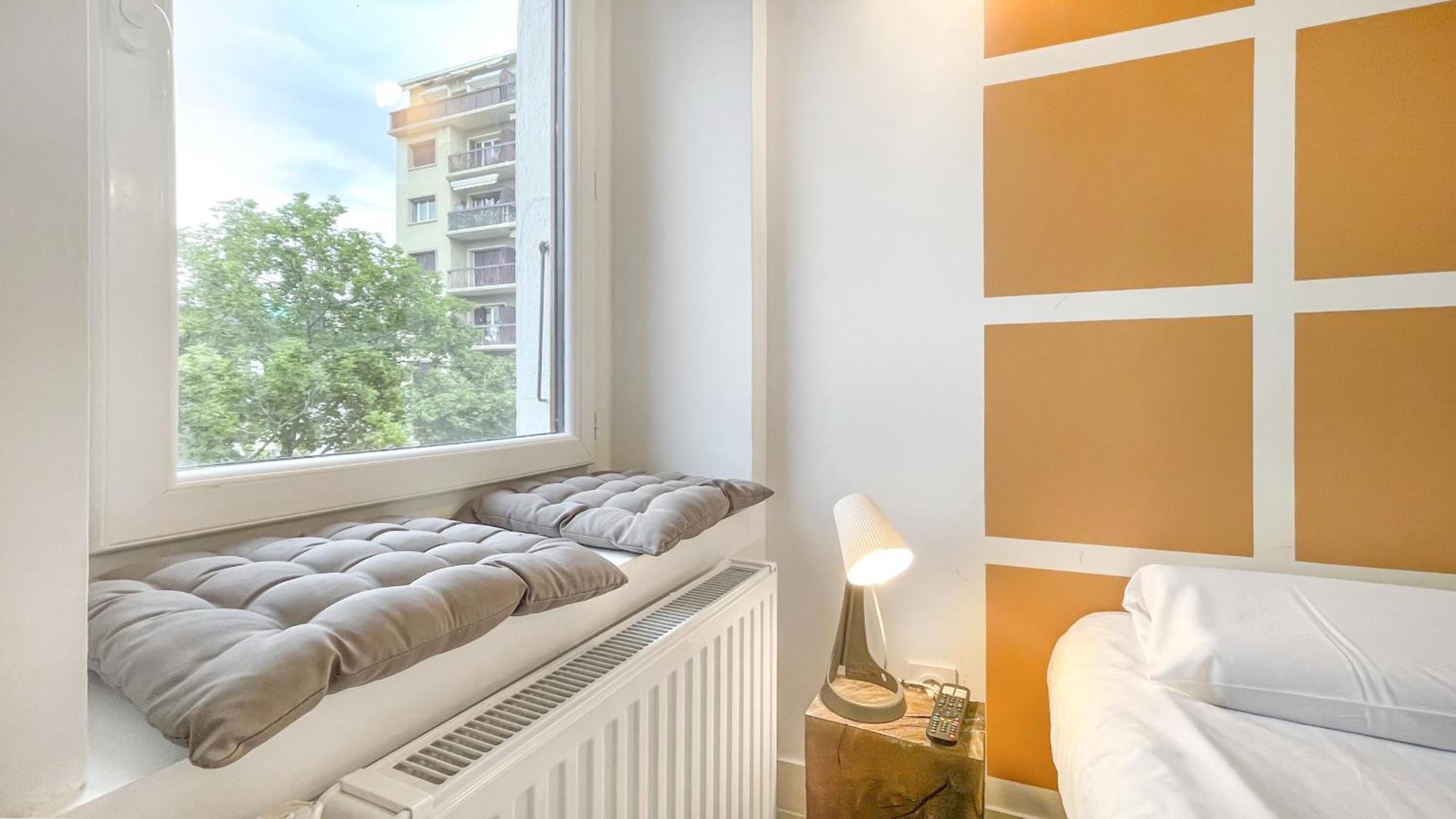 La Coloc Choco: Central Coliving with Private Rooms & Amenities Annemasse Exterior photo