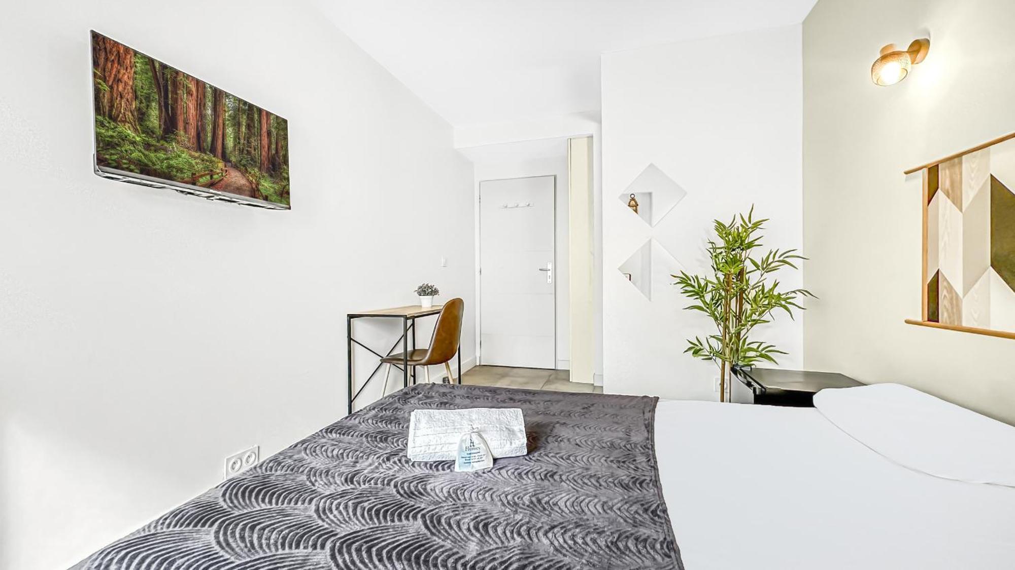 La Coloc Choco: Central Coliving with Private Rooms & Amenities Annemasse Exterior photo